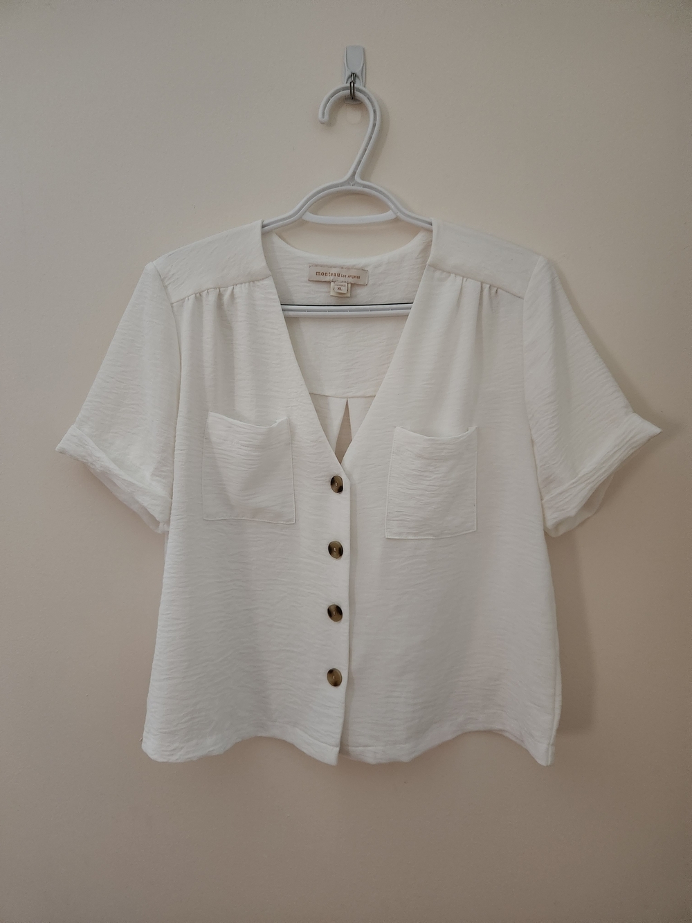 Women's Cream Button-Front Short Sleeve Blouse
